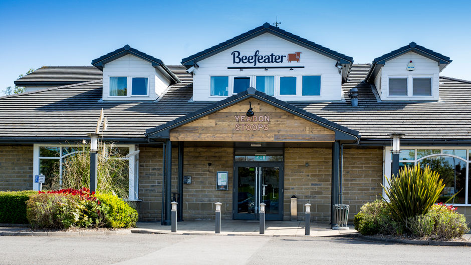 Premier Inn Leeds/Bradford Airport Exterior