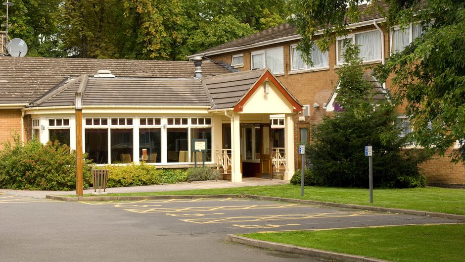 Premier Inn Leicester (Forest East) Exterior