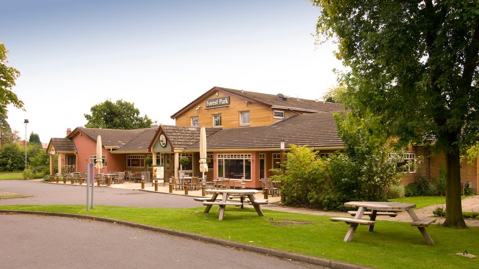 Premier Inn Leicester (Forest East) Exterior