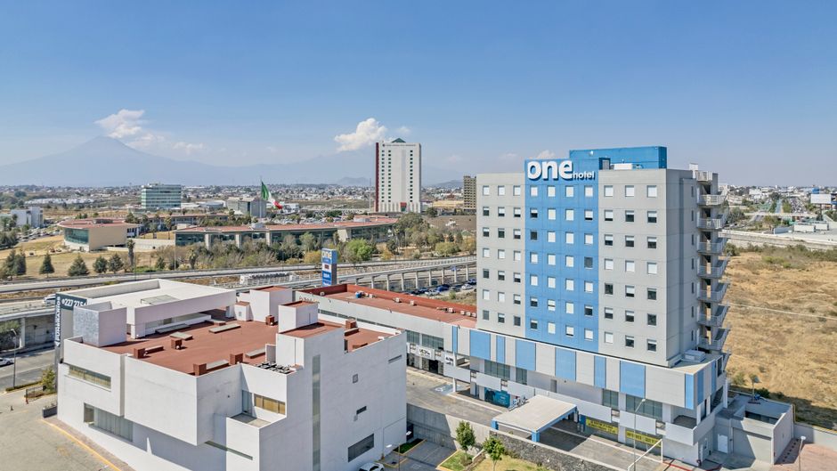 One Puebla Angelopolis Periferico Exterior
