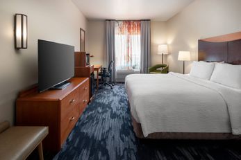 Fairfield Inn & Suites Tulare