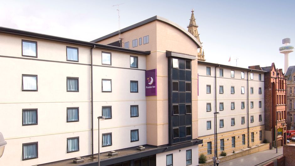 Premier Inn Liverpool City Centre Exterior