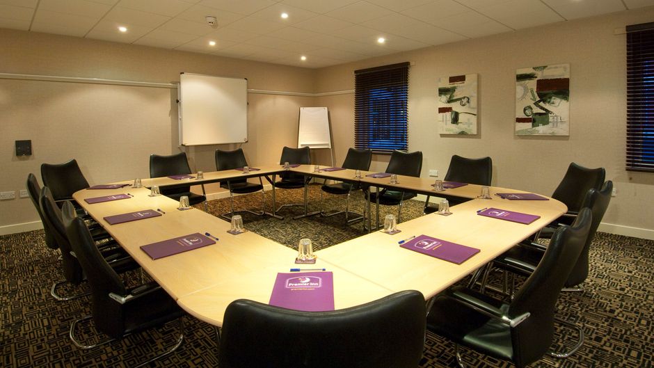 Premier Inn Manchester Trafford Centre W Meeting