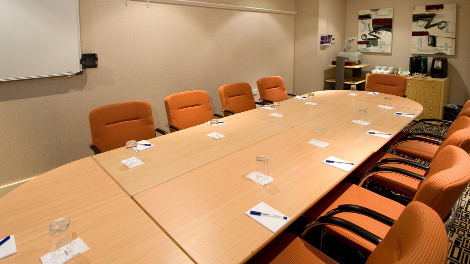 Premier Inn Manchester Trafford Centre W Meeting