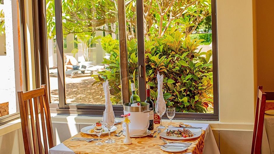 Victoria Falls Rainbow Hotel Restaurant