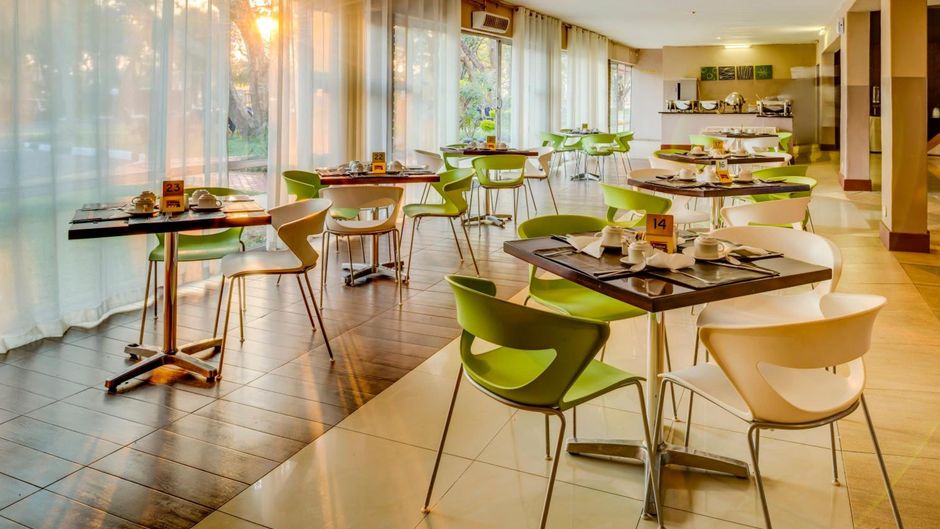 Kadoma Hotel & Conference Center Restaurant