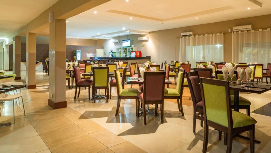 Kadoma Hotel & Conference Center Restaurant