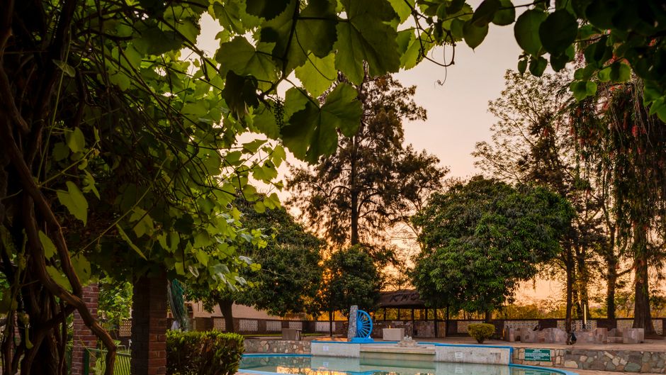 Kadoma Hotel & Conference Center Pool