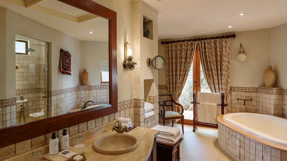 Al Maha, Luxury Collection Desert Resort Room
