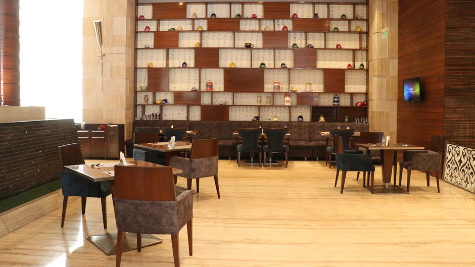 The Aarlis Hotel Panchkula Restaurant