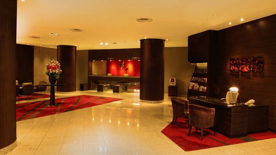 Crowne Plaza ANA Niigata Lobby