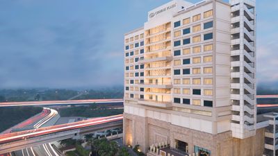 Crowne Plaza New Delhi Mayur Vihar Noida