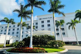 Crowne Plaza Fort Myers Gulf Coast