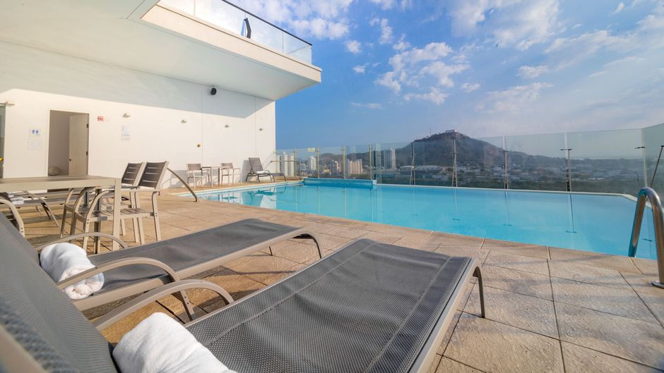 Holiday Inn Express Cartagena Manga Pool