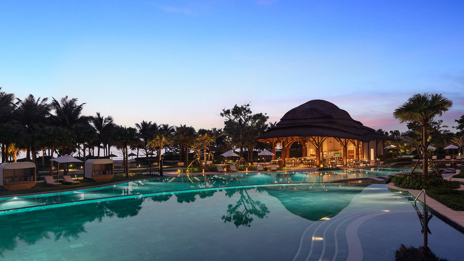 New World Hoiana Beach Resort Exterior