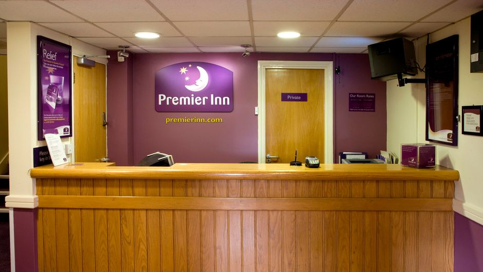 Premier Inn Northampton West (Harpole) Lobby