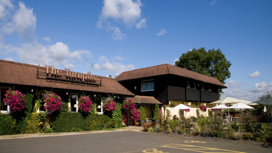 Premier Inn Northampton West (Harpole) Exterior