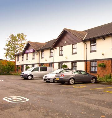 Premier Inn Oldham (Broadway)