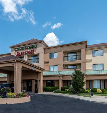 Courtyard Tupelo
