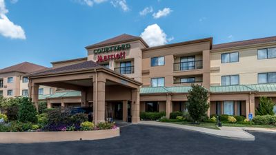 Courtyard Tupelo