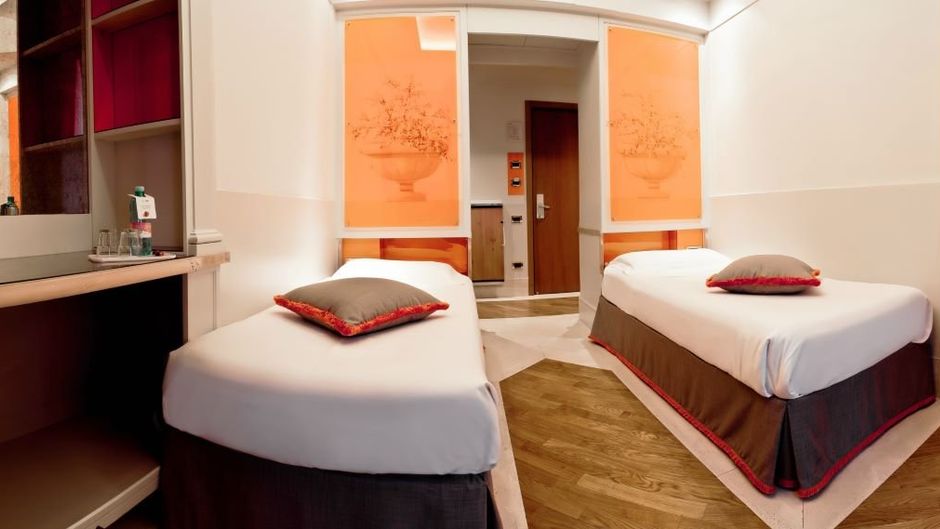 Hotel Isa Room