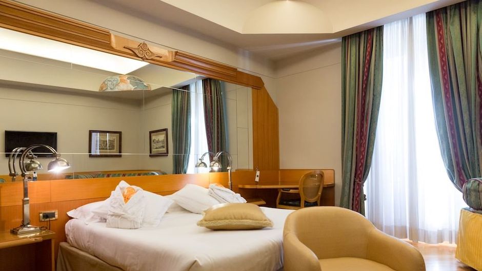 Hotel Isa Room