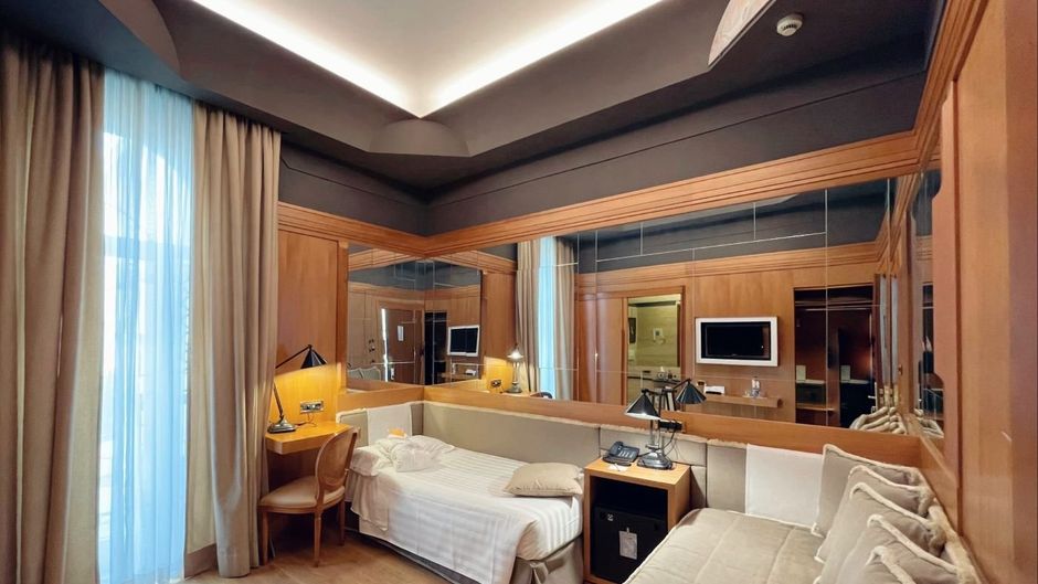 Hotel Isa Room