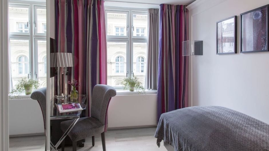 Absalon Hotel Copenhagen Room