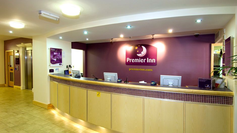 Premier Inn Torquay Lobby
