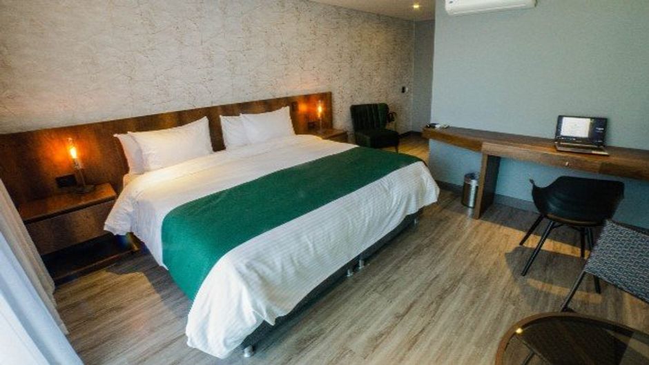 Cafe Hotel Medellin Room