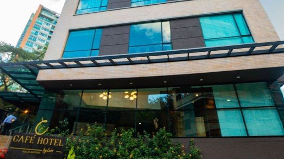 Cafe Hotel Medellin Exterior