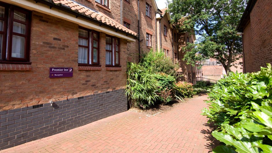 Premier Inn Hotel Blossom Street North Exterior
