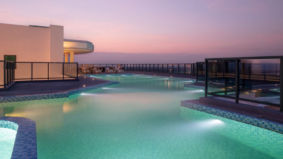 Holiday Inn Express Jiangmen Yinhu Bay Pool
