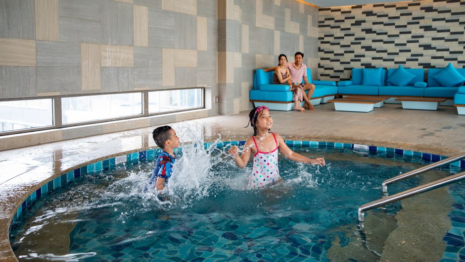 Oakwood Residence Hanoi Pool