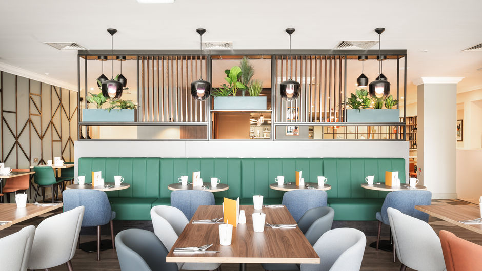 Holiday Inn Leeds-Wakefield Restaurant