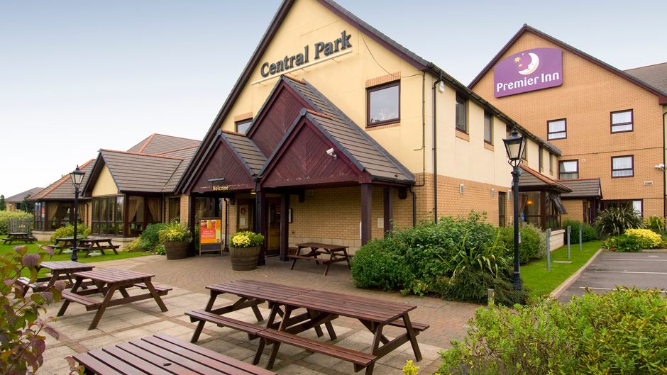 Premier Inn Rugby North (M6 Jct 1) Exterior