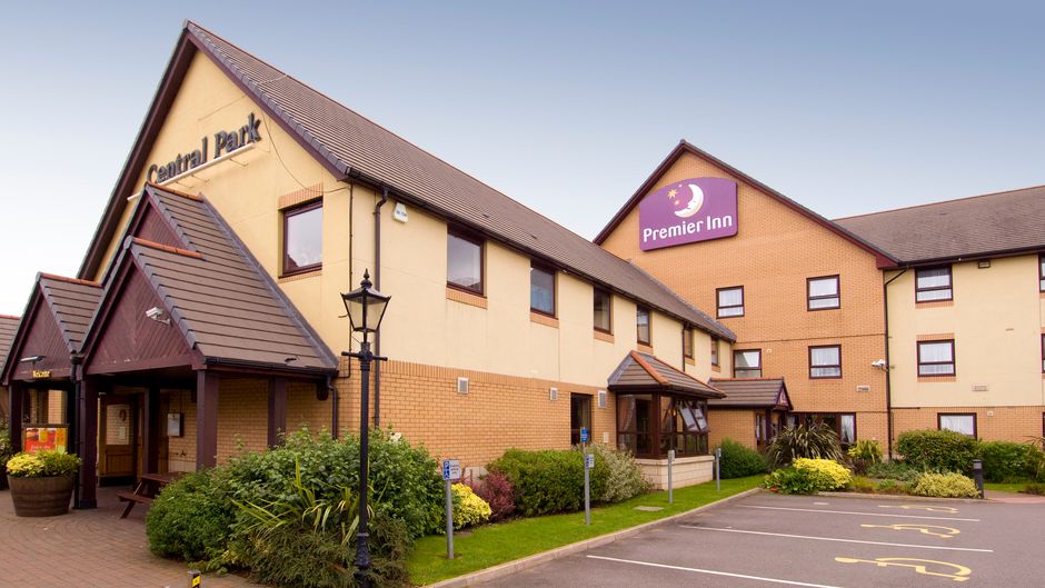 Premier Inn Rugby North (M6 Jct 1) Exterior