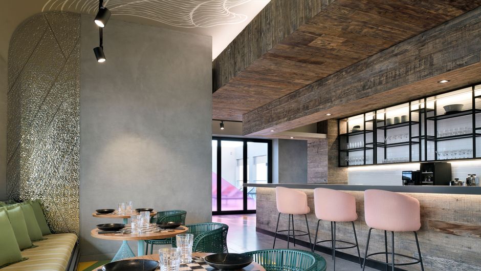 Aloft Muscat Restaurant