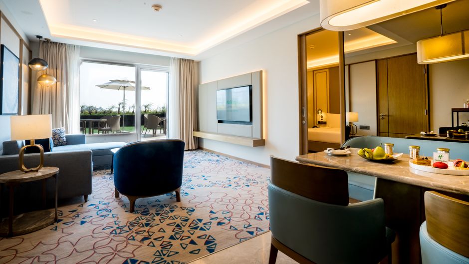 Holiday Inn Lucknow Airport Room