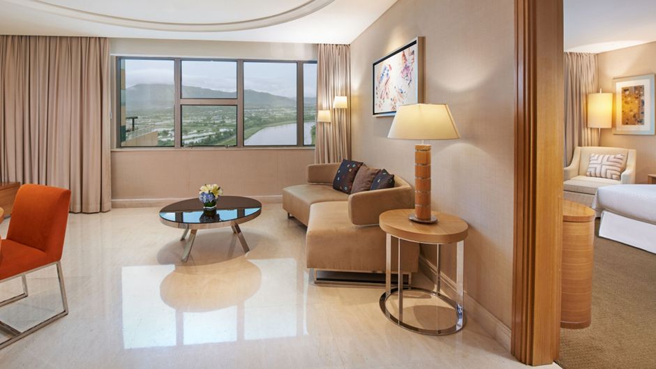 Four Points by Sheraton Shenzhen Suite