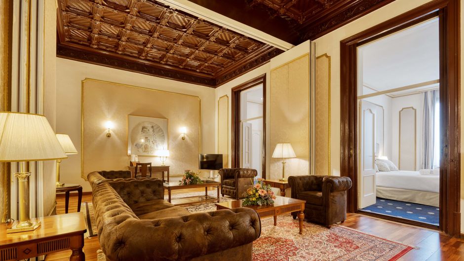 Hotel Roger De Lluria Suite