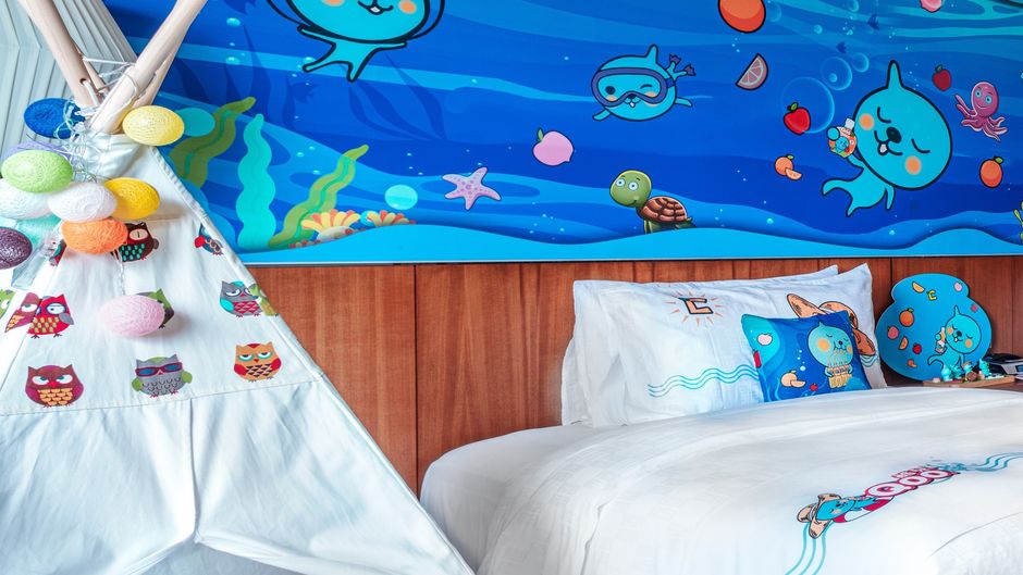 HUALUXE Kunming Suite