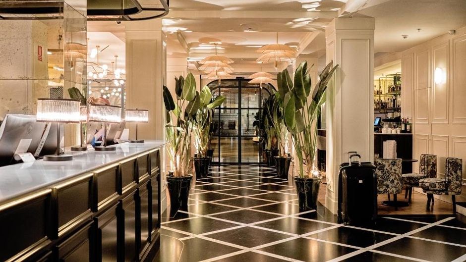 Hotel Regina Madrid Lobby