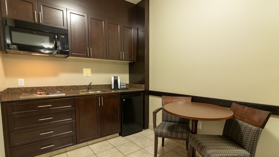 BCMInns Lac La Biche Room