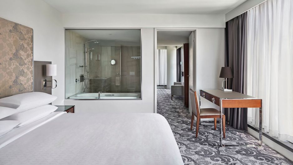 Sheraton Melbourne Hotel Suite