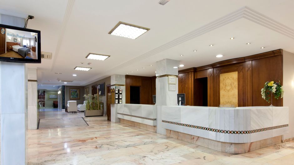 Hotel Porcel Alixares Lobby