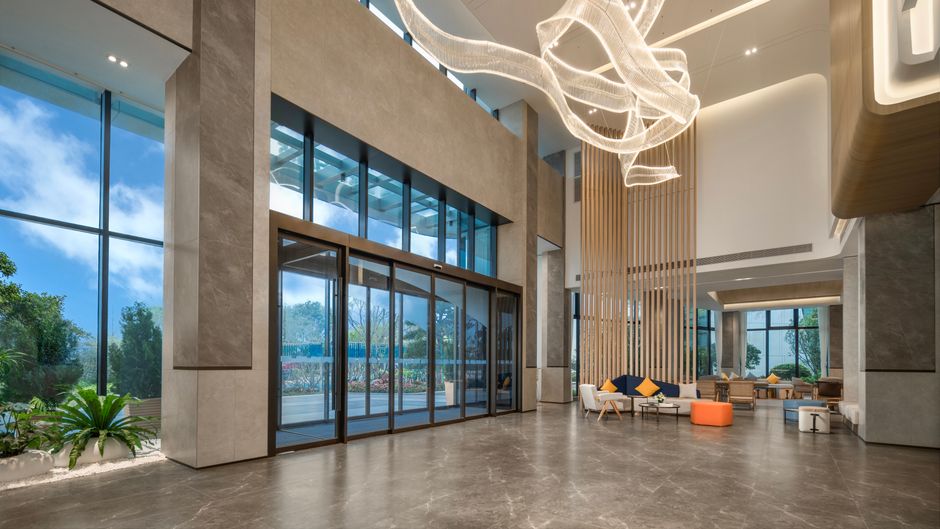 Holiday Inn Express Jiangmen Yinhu Bay Exterior