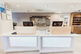 Holiday Inn Express