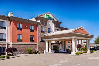 Holiday Inn Express Hotel & Suites