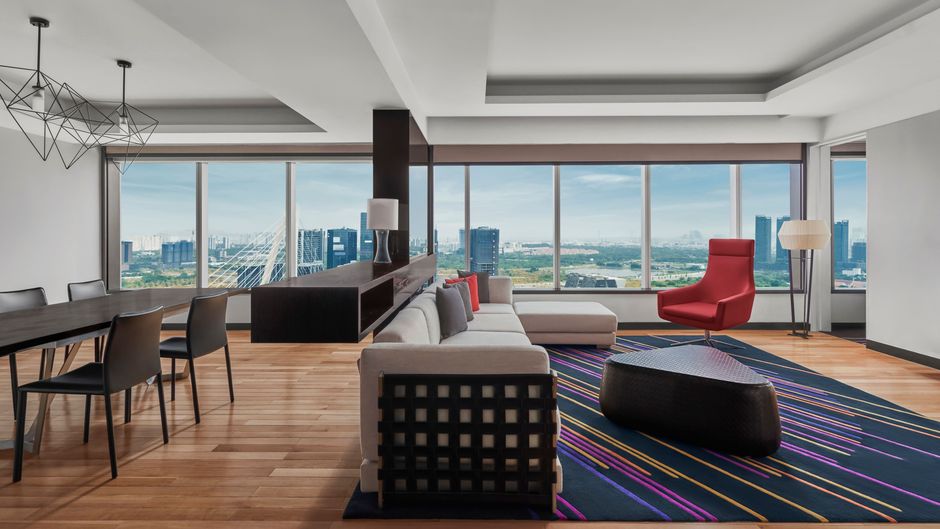 Le Meridien  Saigon Room